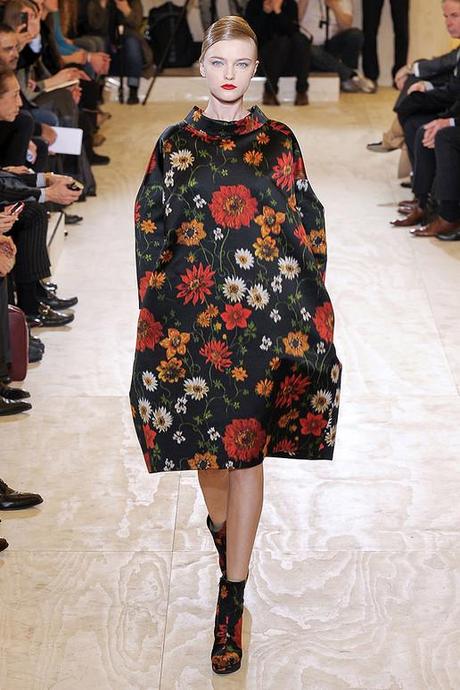 JIL-SANDER-FALL-2011-RTW-PODIUM-026_runway