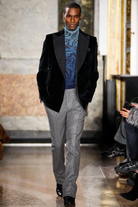 EMILIO-PUCCI-FALL-RTW-2011-PODIUM-021_runway