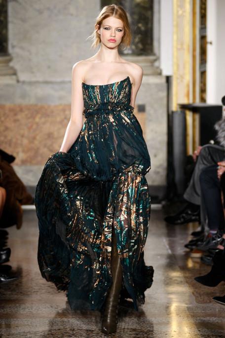 EMILIO-PUCCI-FALL-RTW-2011-PODIUM-012_runway