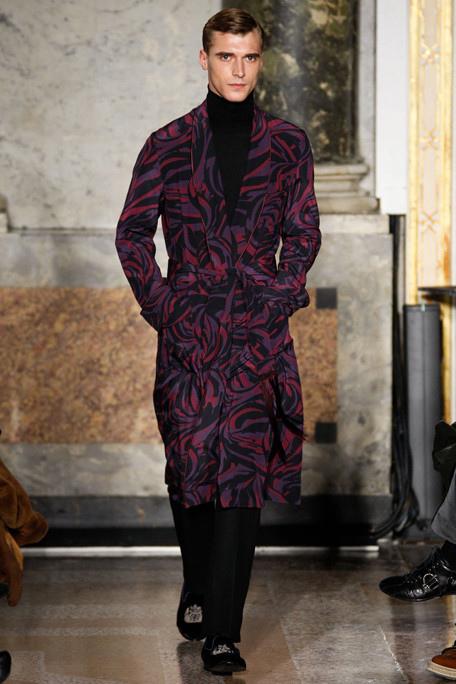 EMILIO-PUCCI-FALL-RTW-2011-PODIUM-032_runway