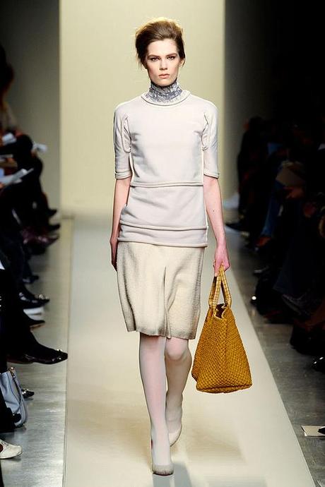 BOTTEGA-VENETA-FALL-2011-RTW-PODIUM-014_runway