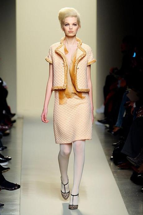 BOTTEGA-VENETA-FALL-2011-RTW-PODIUM-008_runway