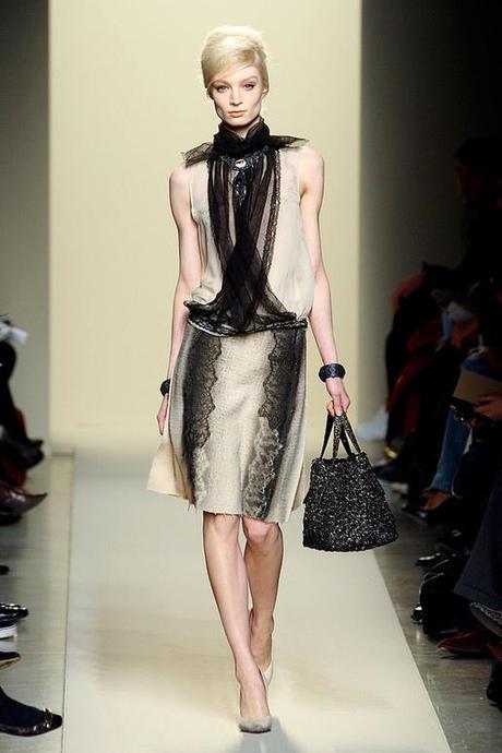 BOTTEGA-VENETA-FALL-2011-RTW-PODIUM-017_runway