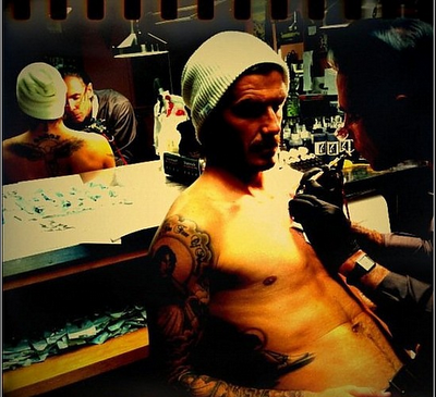 FOTO DEL GIORNO 27 DICEMBRE 2011 : L'ULTIMO TATUAGGIO DI BECKHAM