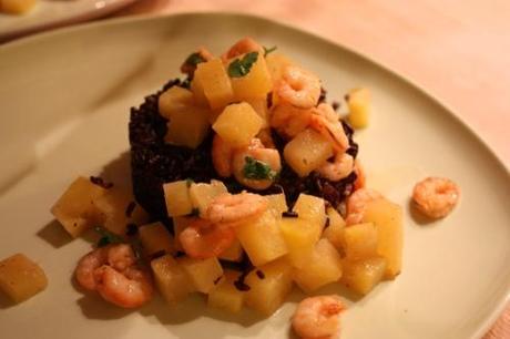 Agrodolce di mazzancolle e ananas con riso venere