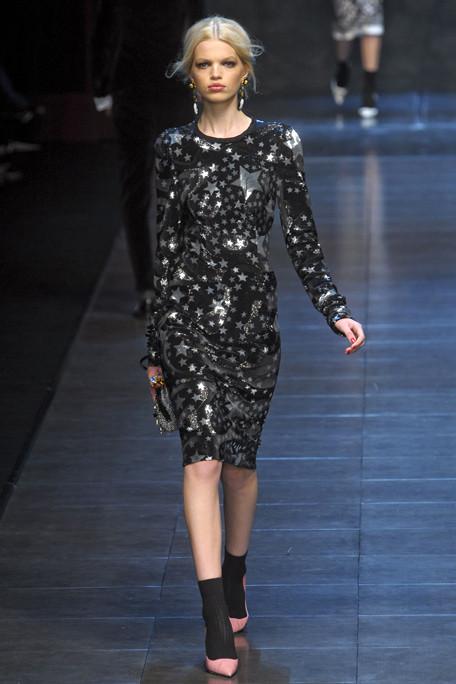 DOLCE-GABBANA-FALL-RTW-2011-PODIUM-020_runway