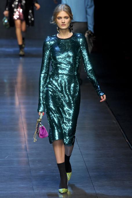 DOLCE-GABBANA-FALL-RTW-2011-PODIUM-045_runway