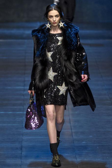 DOLCE-GABBANA-FALL-RTW-2011-PODIUM-008_runway