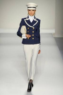 Moschino Milano Autunno-Inverno 2011-12 Collezioni Sfilate di Moda