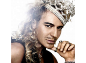 John Galliano arrestato violenza verbale. Dior sospende.