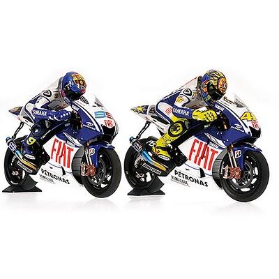 Diorama - Rossi & Lorenzo Barcellona 2009 by Minichamps