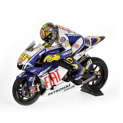 Diorama - Rossi & Lorenzo Barcellona 2009 by Minichamps