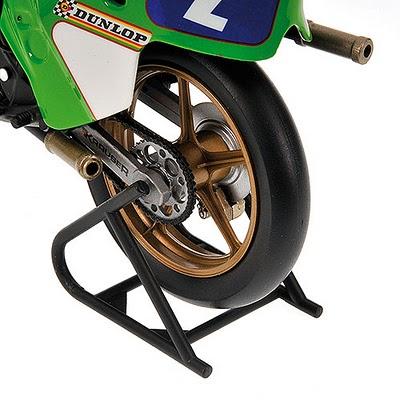 Kawasaki KR 350 A.Mang 1981 World Champion GP 350 by Minichamps