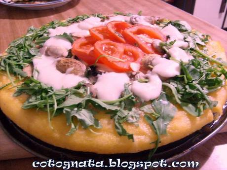 Pizza di polenta tricolore....condivisioni...
