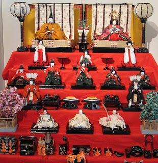 Buon Hinamatsuri! Buon Hinamatsuri!