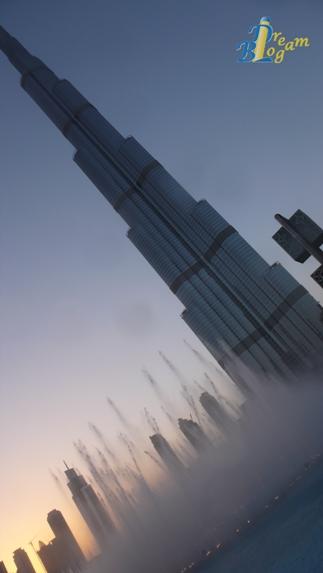 La mia escursione. At the top: il Burj Khalifa. Dubai.