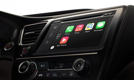 Apple difende Siri in auto: “Non distrae se usato con CarPlay”