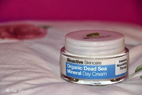 Recensione: Crema Viso ai Sali del Mar Morto - Dr. Organic Recensione: Crema Viso ai Sali del Mar Morto - Dr. Organic