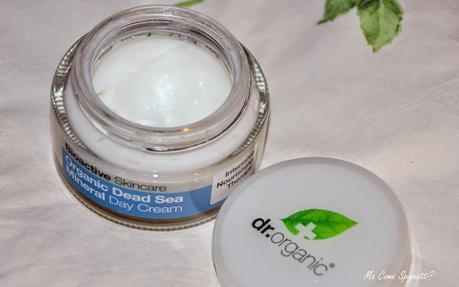 Recensione: Crema Viso ai Sali del Mar Morto - Dr. Organic Recensione: Crema Viso ai Sali del Mar Morto - Dr. Organic