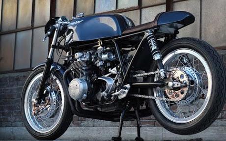 CB550 by Raccia