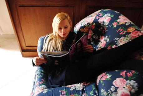 In poltrona con i collant Omero collant Omero outfit collant Teresa Morone