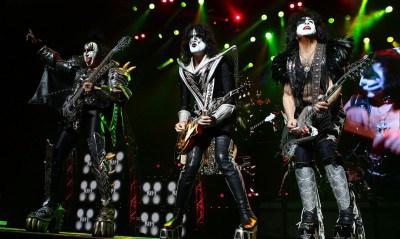 Kiss-la-recensione-dei-concerti-di-Milano-e-Codroipo-1030x615