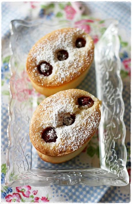 Raspberry friands3