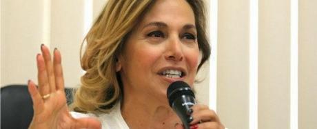 Barbara D'Urso denunciata da Ordine dei giornalisti: 'Esercizio abusivo professione'