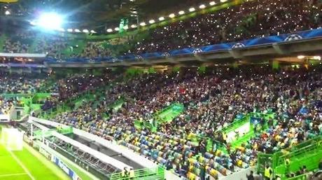 (VIDEO)Power failure at Alvalade Stadium? No problem! The most amazing fans solved it!