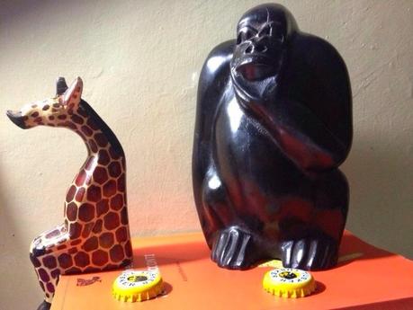 Diario africano - 29/Il gorilla pensoso e la giraffa seduta - Primo atto