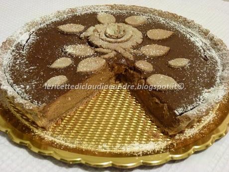 Crostata, pere, cioccolato, ricotta e aroma di mandorle