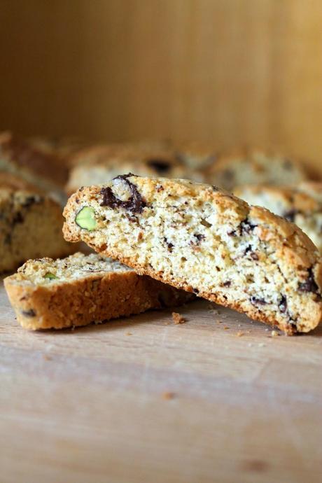 Scroccadenti Nocciole, Pistacchi e Cioccolato Fondente