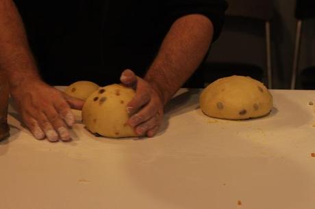 Panettone in casa. Come prepararlo, guida completa