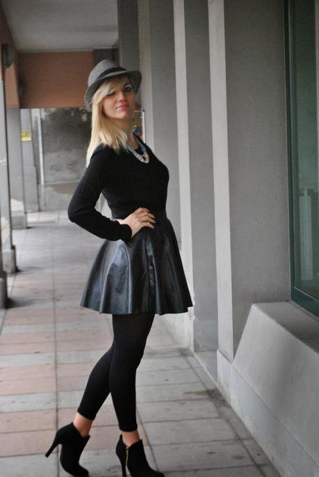 OUTFIT TOTAL BLACK