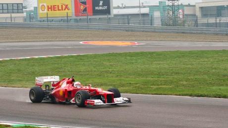 Ecco le foto e i video del debutto di Sebastian Vettel sulla Ferrari F2012
