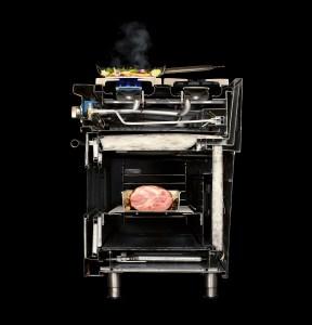 FOOD Cucina a gas e forno sezionati FOOD  La scienza dai semi al piatto. Courtesy Modernist Cuisine LLC