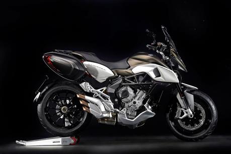 MV Agusta Stradale 800 2015