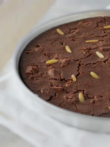 Castagnaccio cacao e rum - Christmas is starting