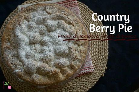 Crostata di frutti di bosco con semola