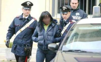 ARRESTO-DONNA-carabinieri