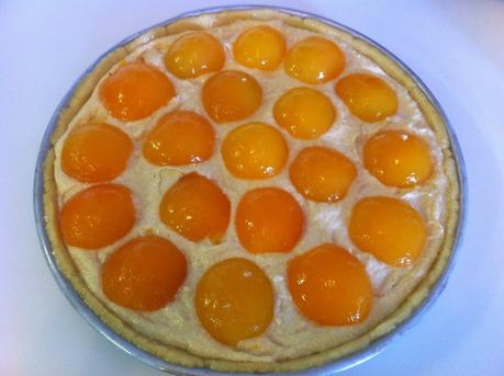 CROSTATA ALLE ALBICOCCHE CON CREMA FRANGIPANE