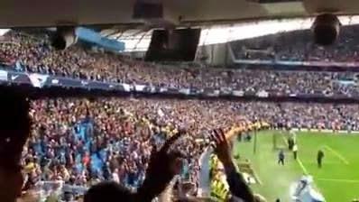 (VIDEO)Manchester City fans singing Oasis - Wonderwall #thisisfootball