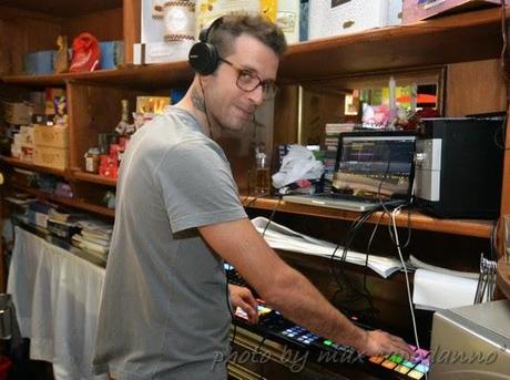 LE FOTO di CRISTINA STRAZZOSO al BAR INTERNAZIONALE ( 2à parte il Vernissage )