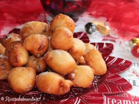 Frittelle dolci di Natale