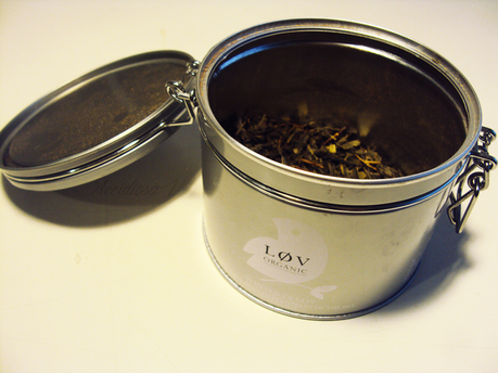Cosa regalare a un uomo a Natale Lov-Organics-tè-biologico-winter-in-love-confezione-latta