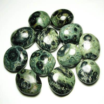 L' ABC per creare (Quattordicesima parte): Classificazione pietre dure colorazione verde scuro L' ABC per creare (Quattordicesima parte): Classificazione pietre dure colorazione verde scuro