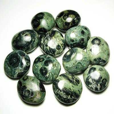 L' ABC per creare (Quattordicesima parte): Classificazione pietre dure colorazione verde scuro