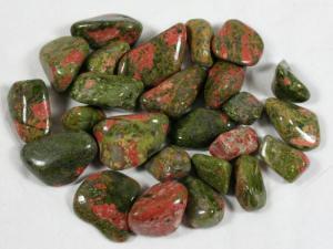 L' ABC per creare (Quattordicesima parte): Classificazione pietre dure colorazione verde scuro L' ABC per creare (Quattordicesima parte): Classificazione pietre dure colorazione verde scuro