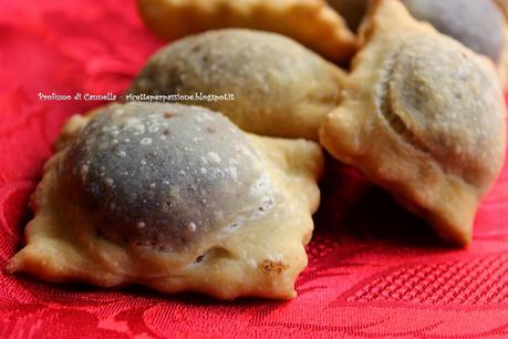 Dolci fritti di Natale - calzoncini ai ceci, cannaricoli e rosette