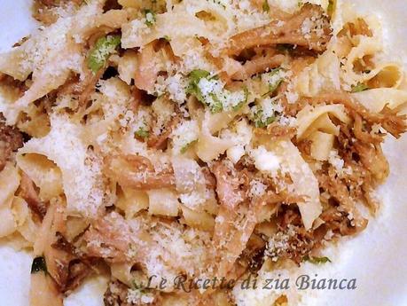 Tagliatelle con 